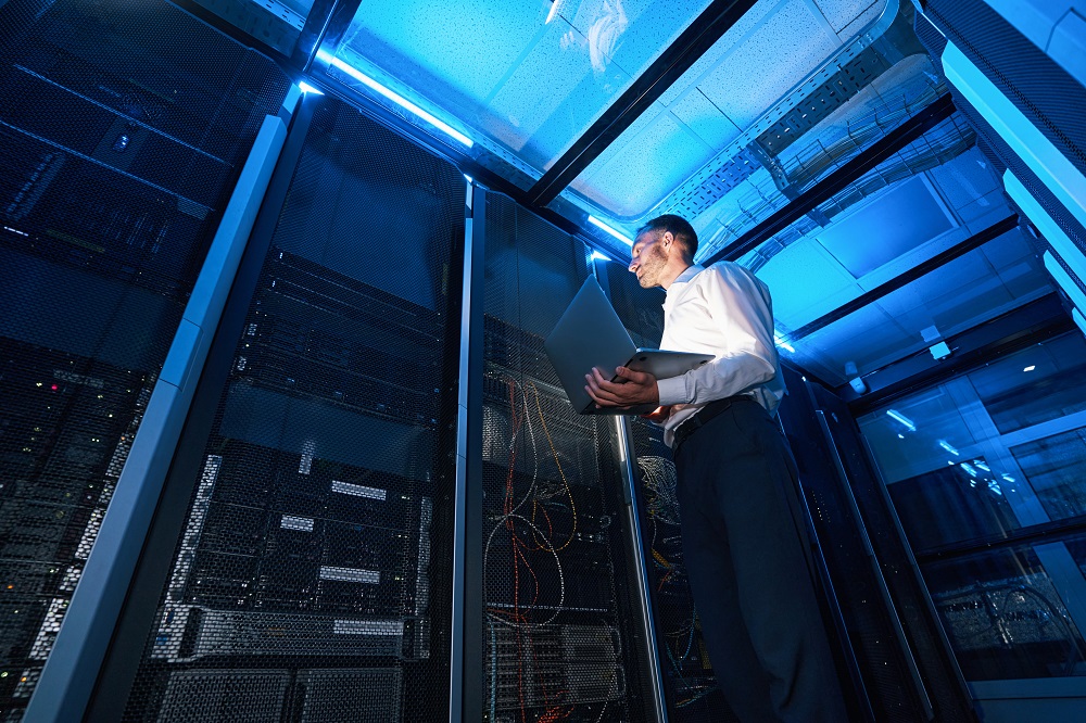 Smart Strategies for Efficient Data Center Management in the Modern Era